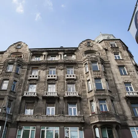 Daire Ariel Close To St. Stephen Basilica