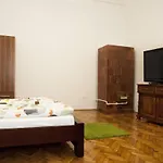 Apartamento Ariel Close To St. Stephen Basilica