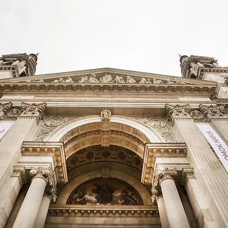 Ariel Close To St. Stephen Basilica * Budapest