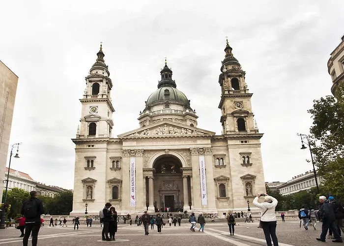 Ariel Close To St. Stephen Basilica Budapest